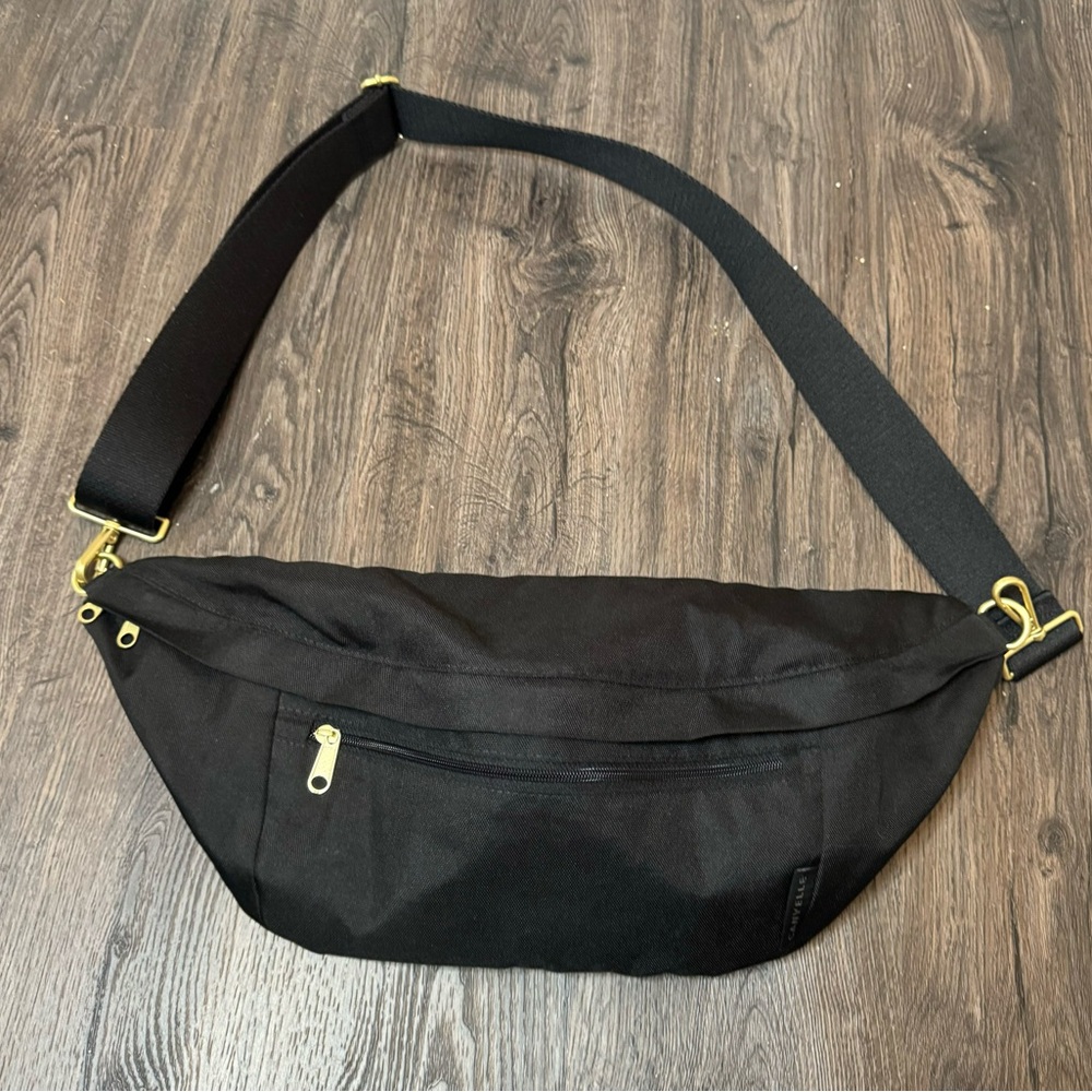 Canvelle Oversized Black Fanny Pack
